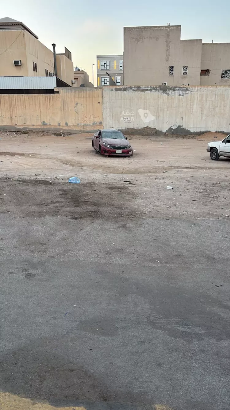 أرض للإيجار في شارع عرفات, حي بدر, مدينة الرياض, منطقة الرياض