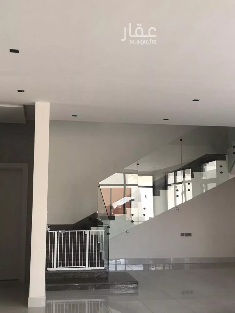 فيلا للإيجار في شارع عروة بن الجعد, حي العارض, مدينة الرياض, منطقة الرياض صورة 2