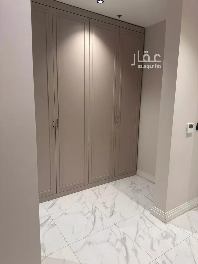 شقة للإيجار في شارع محمد بن عبدالعزيز الدغيثر, حي الملقا, مدينة الرياض, منطقة الرياض صورة 2
