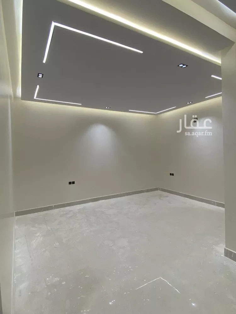 فيلا للبيع في شارع حمزة القبيطي, حي الرمال, مدينة الرياض, منطقة الرياض صورة 3