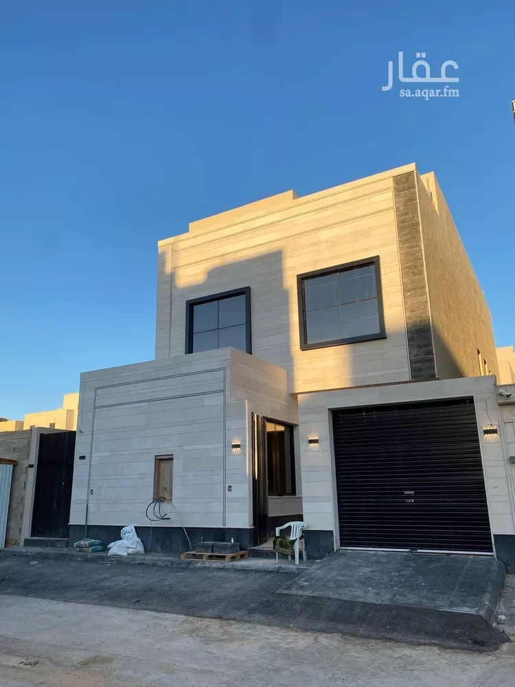 فيلا للبيع في شارع حمزة القبيطي, حي الرمال, مدينة الرياض, منطقة الرياض