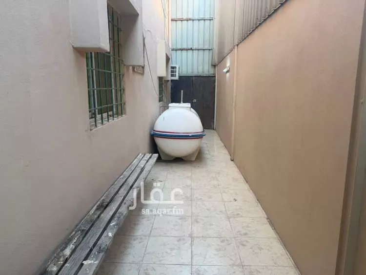 شقة للبيع في شارع محمد بن اميه, حي الزهور, مدينة الدمام, المنطقة الشرقية
