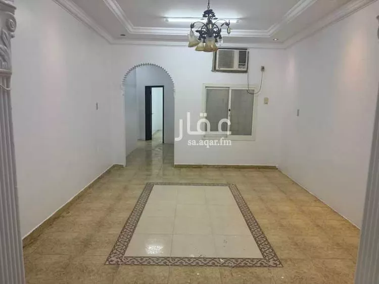شقة للبيع في شارع محمد بن اميه, حي الزهور, مدينة الدمام, المنطقة الشرقية صورة 3