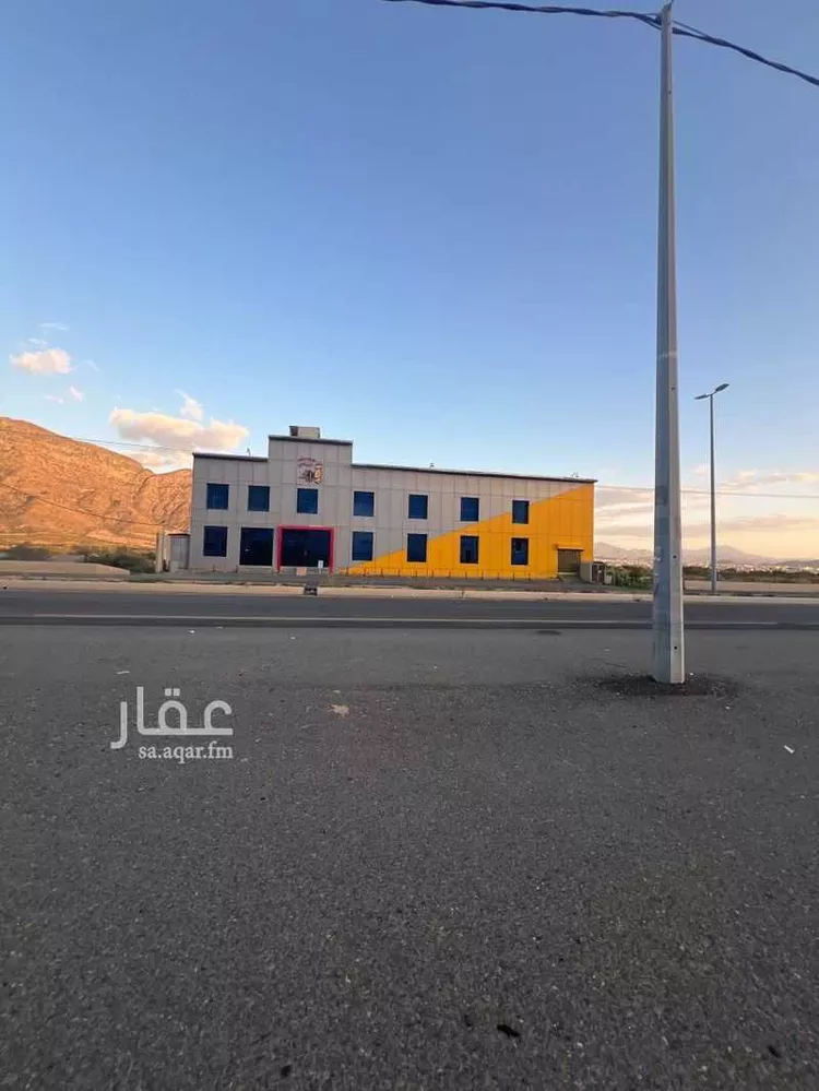 محل للبيع في شارع محمد ابن سعود, حي الوعد, مدينة محائل, منطقة عسير صورة 3