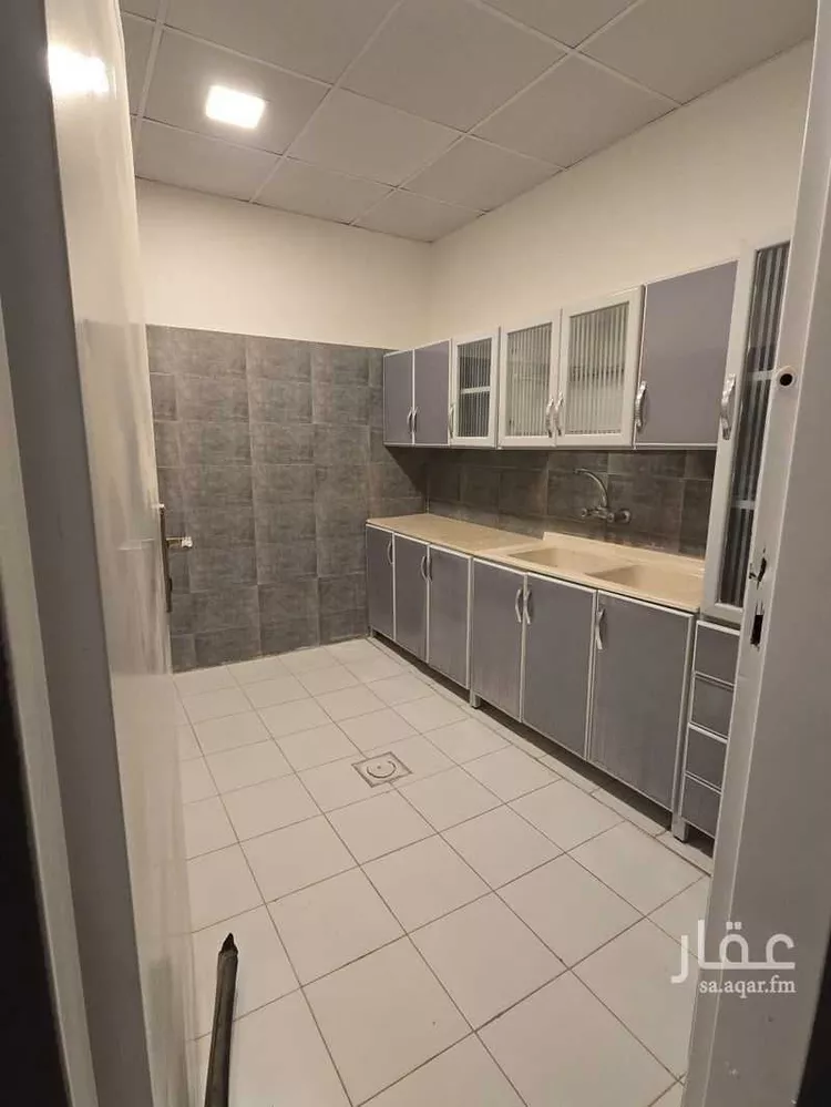 استراحة للإيجار في شارع عمير بن سنان بن عرفطة, حي المهدية, مدينة الرياض, منطقة الرياض صورة 5