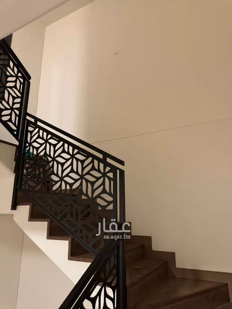 فيلا للإيجار في شارع إبراهيم الوزان, حي مطار الملك خالد الدولي, مدينة الرياض, منطقة الرياض صورة 3