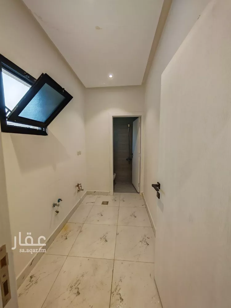 فيلا للبيع في شارع إسماعيل بن أبي اليسر, حي العارض, مدينة الرياض, منطقة الرياض صورة 3