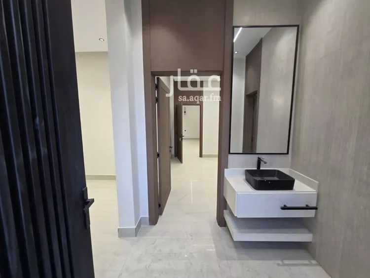 دور للبيع في شارع مهرة, حي العريجاء الغربي, مدينة الرياض, منطقة الرياض 13