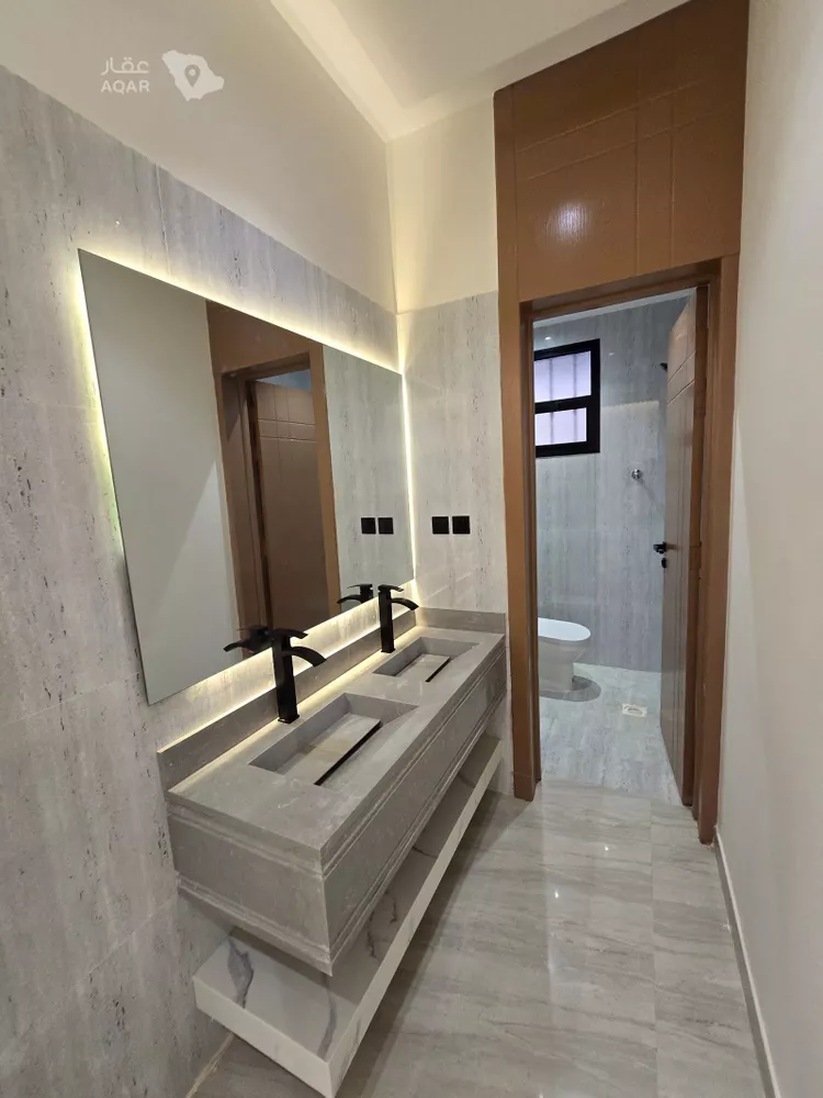 Villa for Sale in Riyadh Al Uraija Al Gharbiyah 18