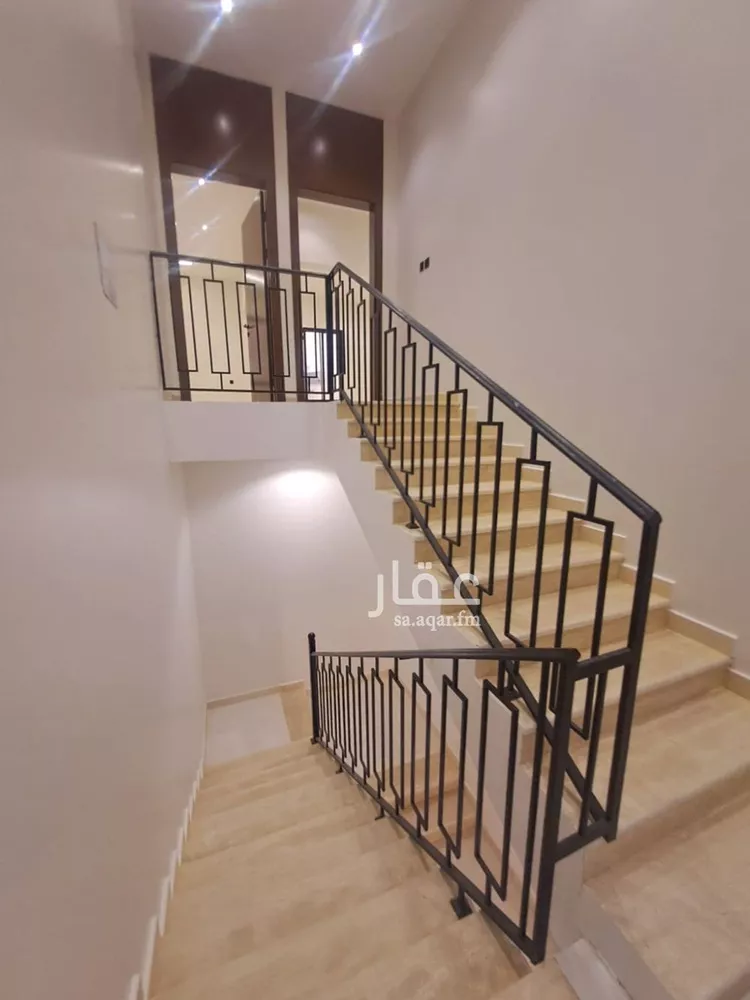 Floor for Sale in Riyadh Al Hazm صورة 3