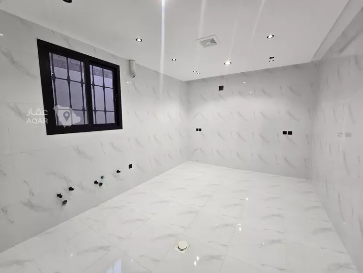 Villa for Sale in Riyadh Al Uraija Al Gharbiyah 11