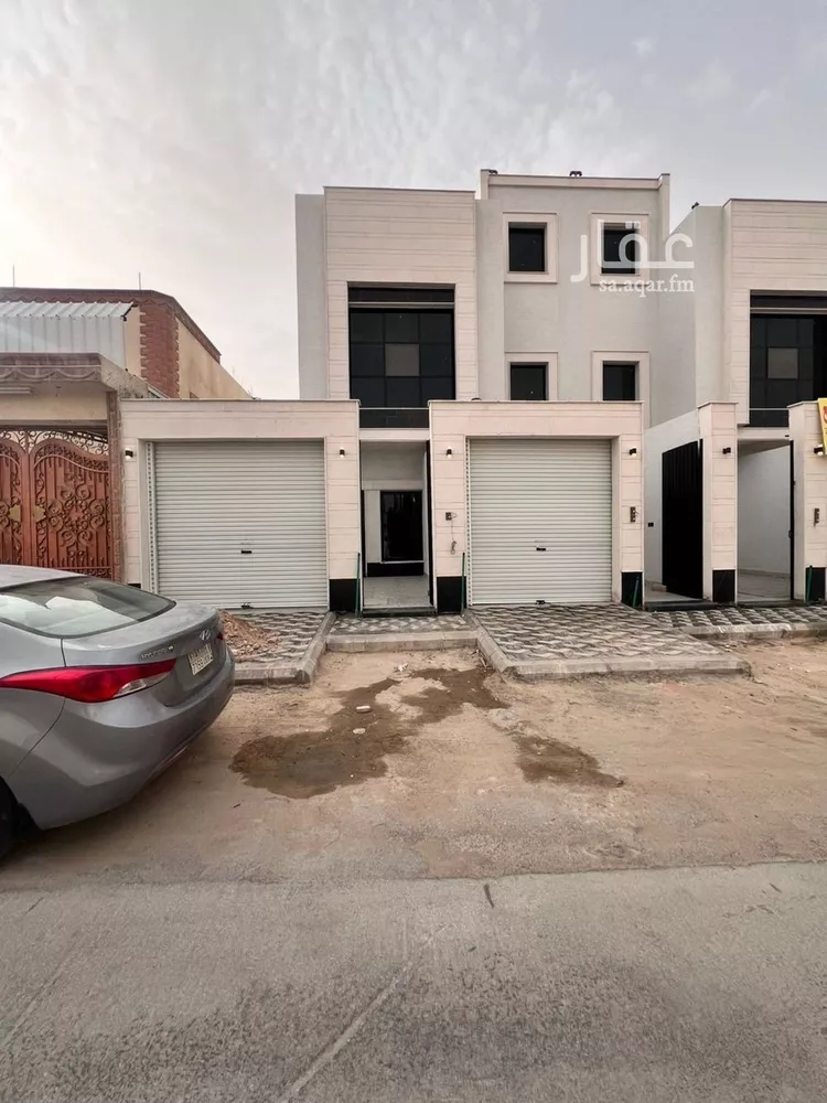 Floor for Sale in Riyadh Al Uraija Al Gharbiyah صورة 2