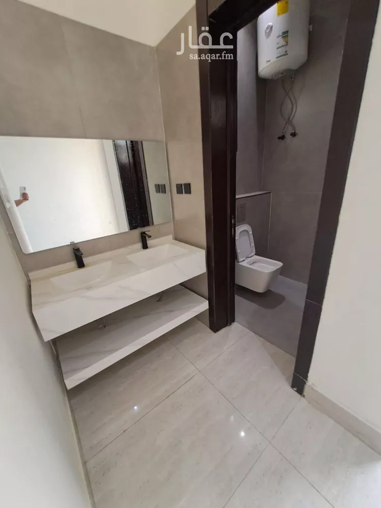 دور للبيع في شارع مهرة, حي العريجاء الغربي, مدينة الرياض, منطقة الرياض صورة 3