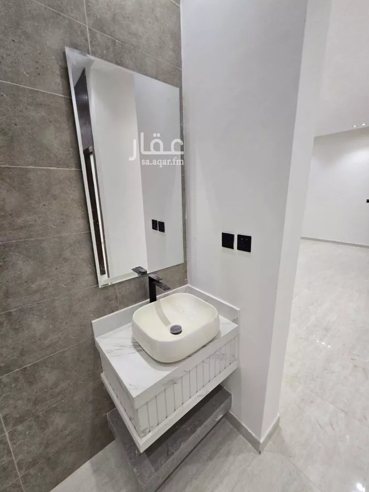 دور للبيع في شارع المقضاة, حي الحزم, مدينة الرياض, منطقة الرياض صورة 3
