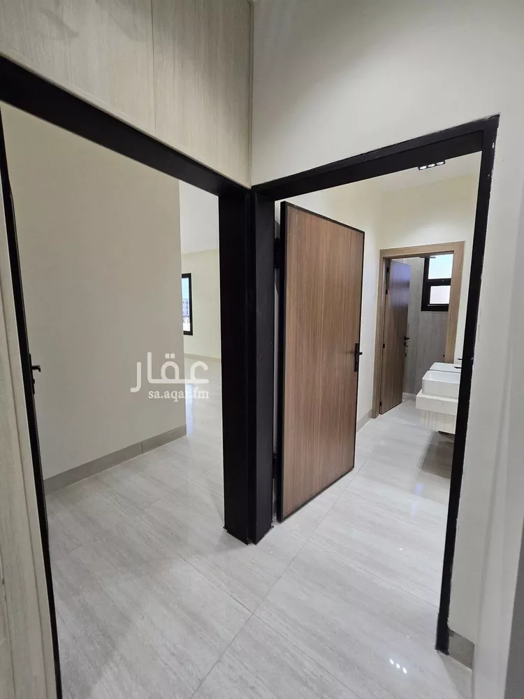 دور للبيع في شارع علي بن الخلال, حي طويق, مدينة الرياض, منطقة الرياض 25