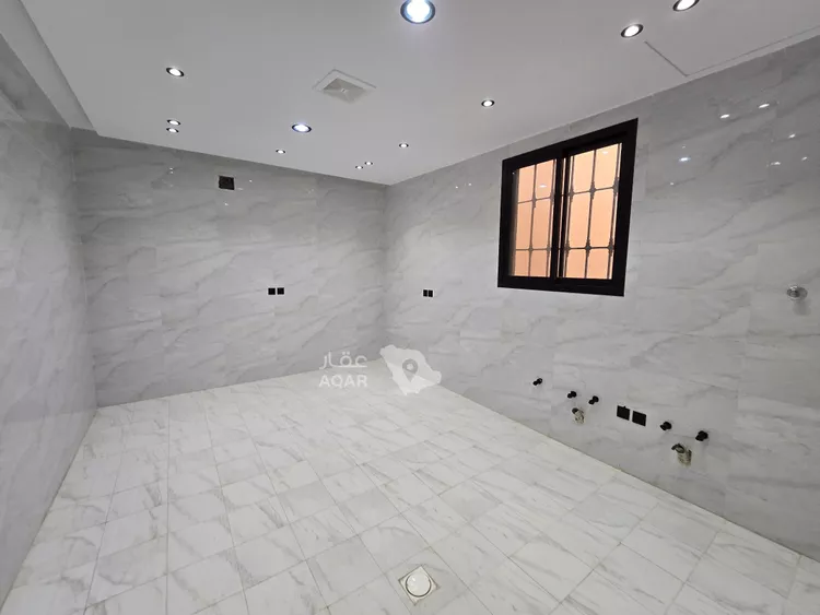 Villa for Sale in Riyadh Al Uraija Al Gharbiyah 15