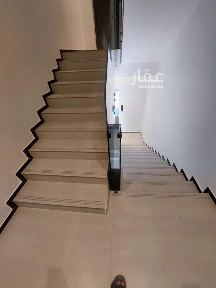 Floor for Sale in Riyadh Al Uraija Al Gharbiyah صورة 5