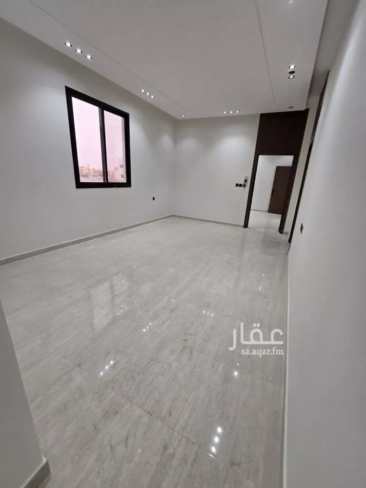 دور للبيع في شارع المقضاة, حي الحزم, مدينة الرياض, منطقة الرياض 11