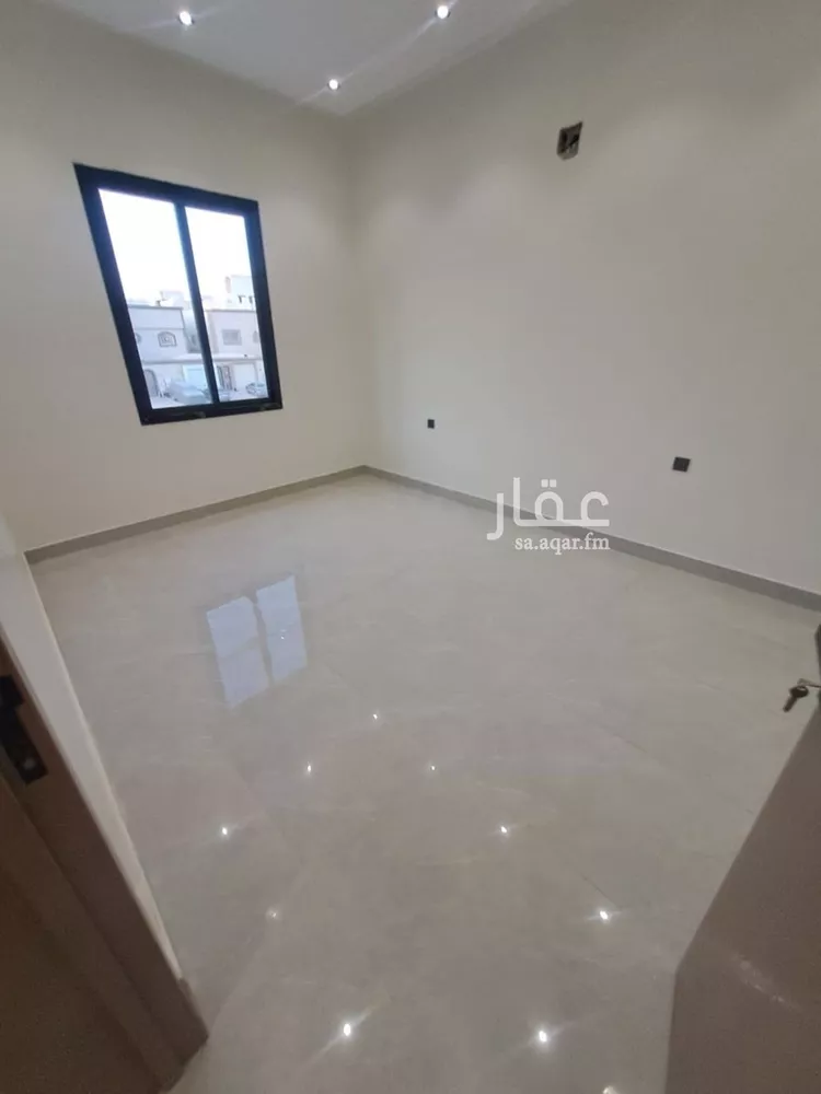 دور للبيع في شارع ممر70, حي العوالي, مدينة الرياض, منطقة الرياض 17