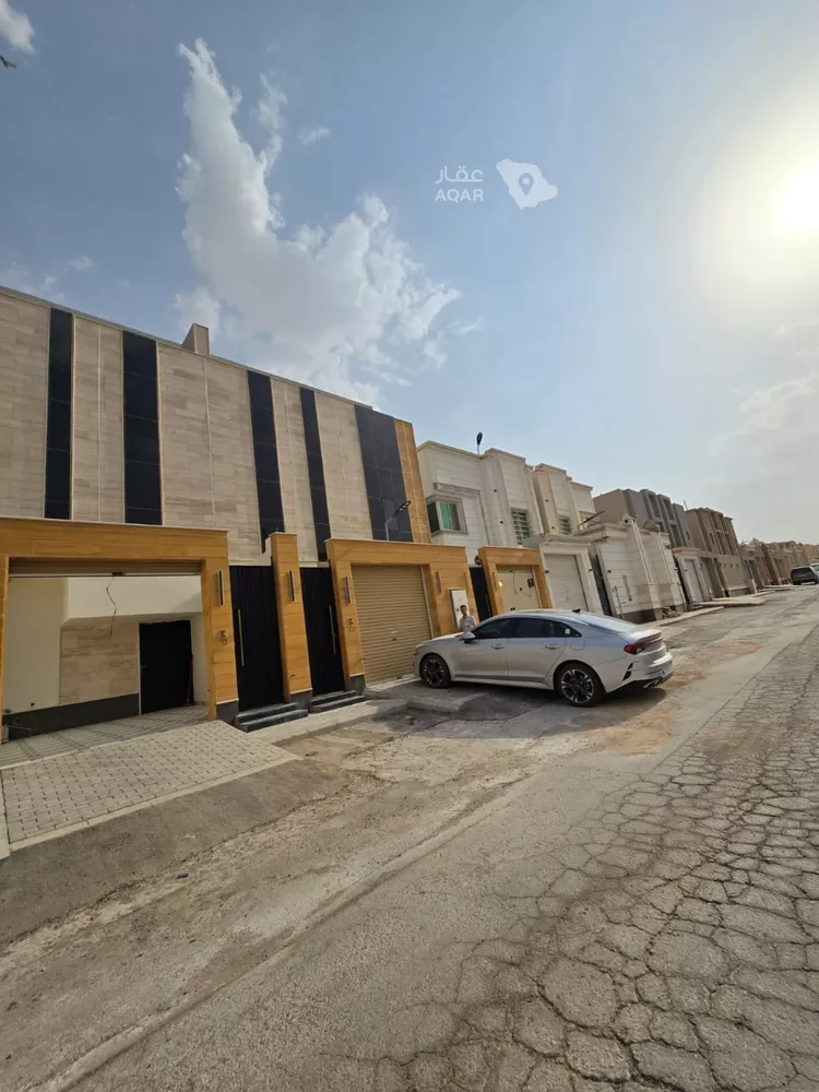 Floor for Sale in Riyadh Tuwaiq