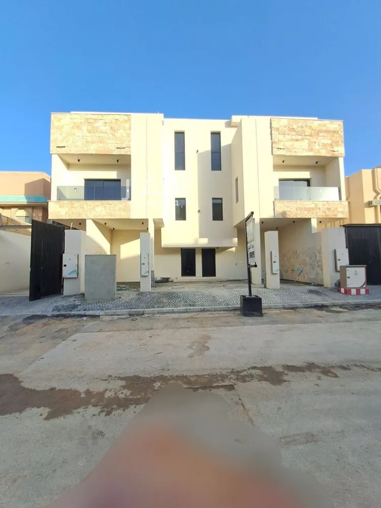 دور للبيع في شارع السبت, حي ظهرة البديعة, مدينة الرياض, منطقة الرياض