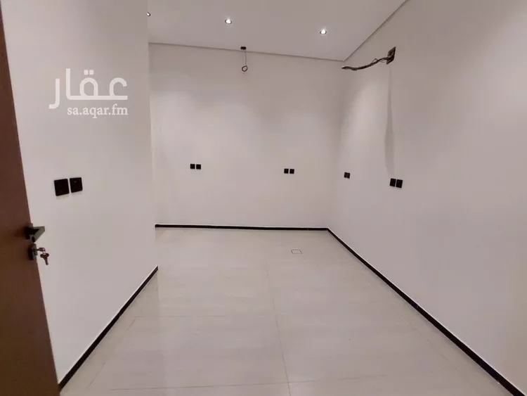 دور للبيع في شارع مهرة, حي العريجاء الغربي, مدينة الرياض, منطقة الرياض صورة 4