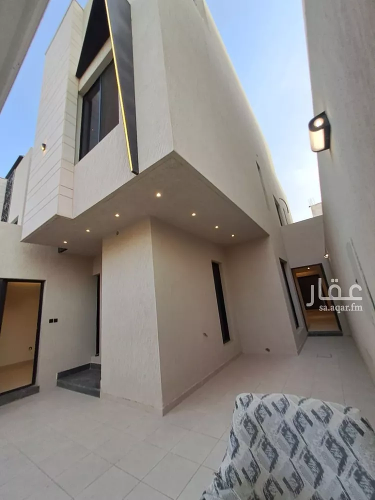 فيلا للبيع في شارع بيضاء نثيل, حي العريجاء الغربي, مدينة الرياض, منطقة الرياض صورة 3