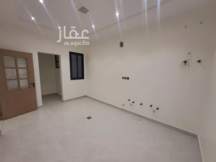 دور للبيع في شارع ممر70, حي العوالي, مدينة الرياض, منطقة الرياض 14
