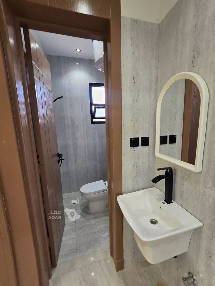 Villa for Sale in Riyadh Al Uraija Al Gharbiyah 20