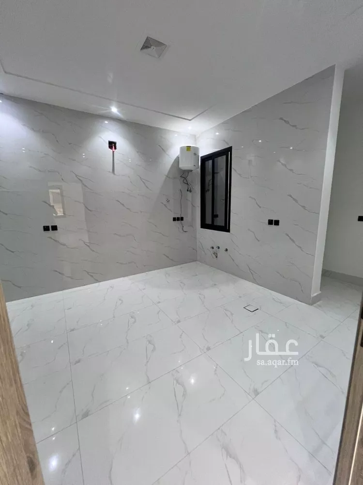 Floor for Sale in Riyadh Al Uraija Al Gharbiyah صورة 3