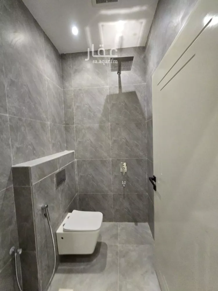 Floor for Sale in Riyadh Sultanah 16
