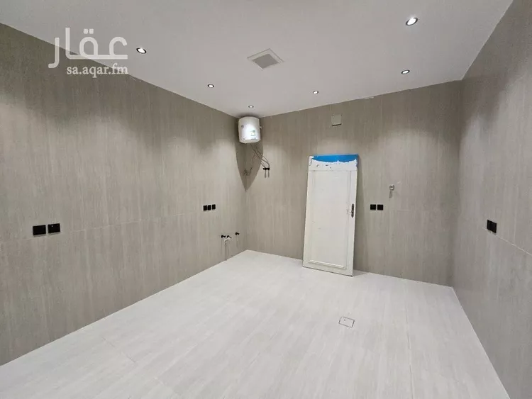 دور للبيع في شارع قدامة بن مضعون, حي العريجاء الغربي, مدينة الرياض, منطقة الرياض 11