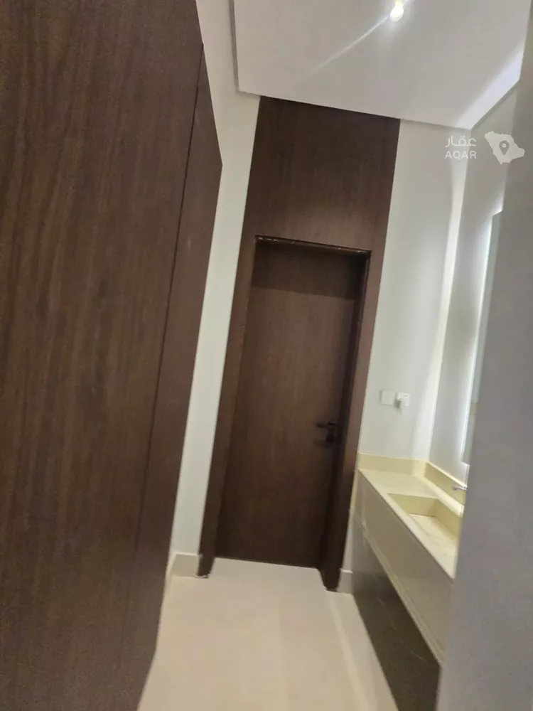 دور للبيع في شارع السبت, حي ظهرة البديعة, مدينة الرياض, منطقة الرياض 5