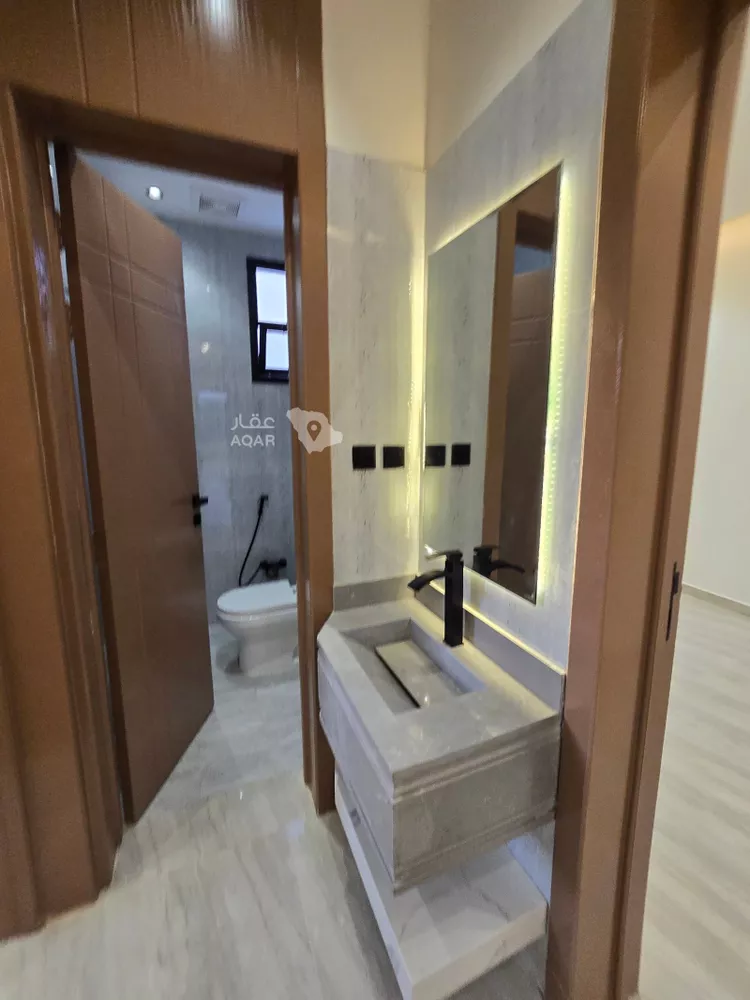 Villa for Sale in Riyadh Al Uraija Al Gharbiyah 21