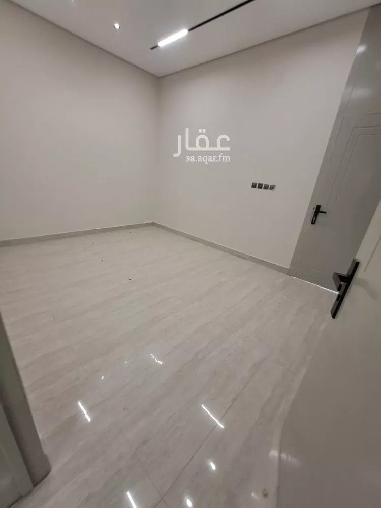 فيلا للبيع في شارع العرضية, حي طويق, مدينة الرياض, منطقة الرياض 12