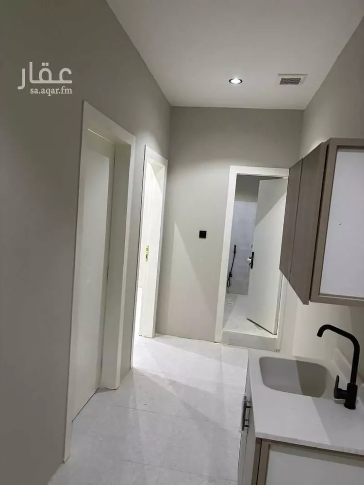 شقة للإيجار في شارع محايل, حي الجنادرية, مدينة الرياض, منطقة الرياض صورة 3