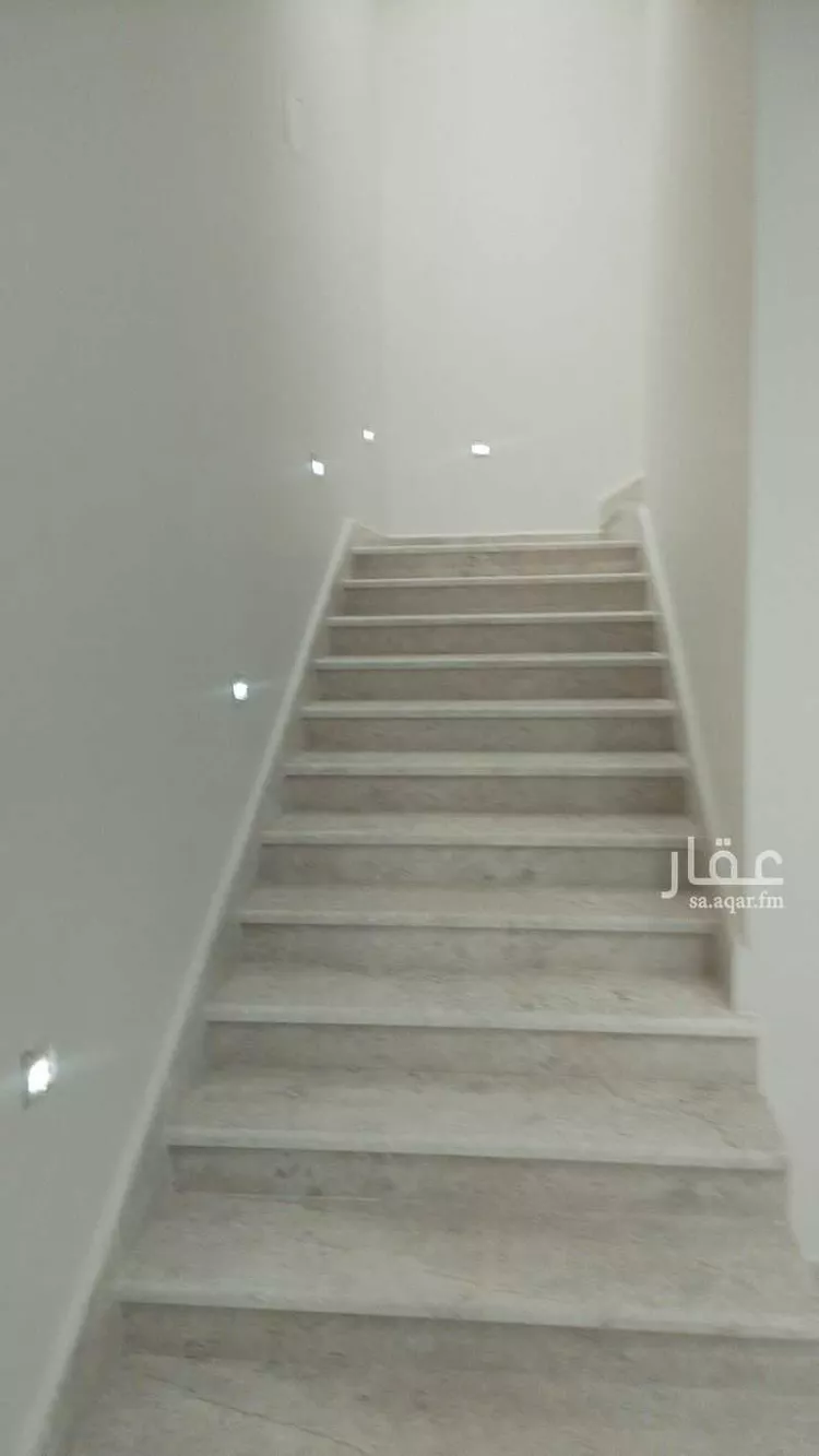 فيلا للبيع في شارع عبدالعزيز ال سعود, حي عقرباء, مدينة الجبيلة, منطقة الرياض 9