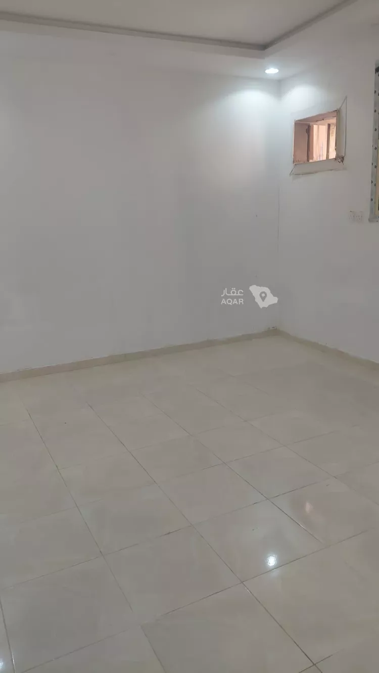عمارة للإيجار في حي العيينة, مدينة العيينة, منطقة الرياض 15