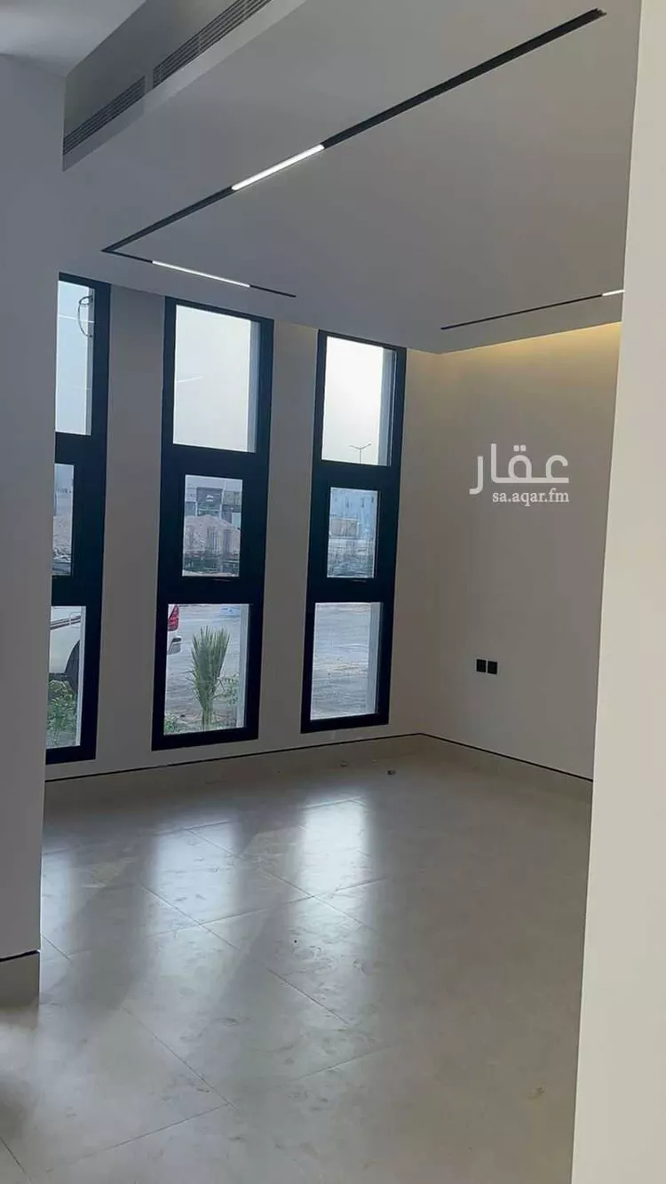 فيلا للبيع في شارع المغيرة بن حبناء, حي المهدية, مدينة الرياض, منطقة الرياض صورة 4