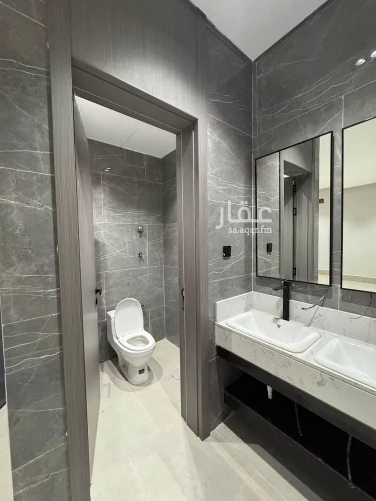 فيلا للبيع في شارع محمد السنوسي, حي العريجاء الغربي, مدينة الرياض, منطقة الرياض صورة 4