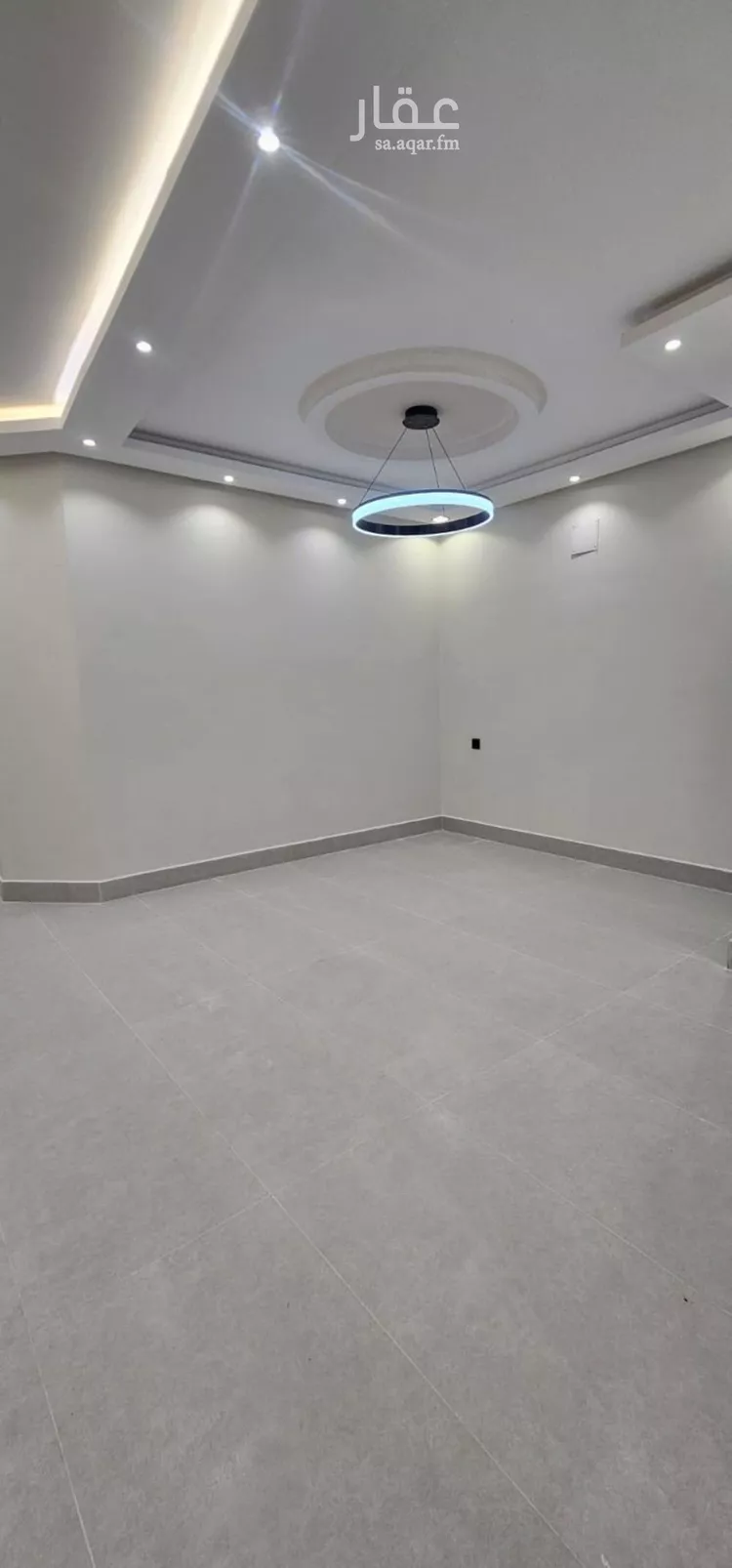 Floor for Sale in Riyadh Al Janadriyah 7