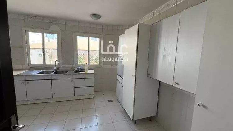 فيلا للإيجار في شارع جويريه بنت الحارث, حي الشاطئ, مدينة جدة, منطقة مكة المكرمة