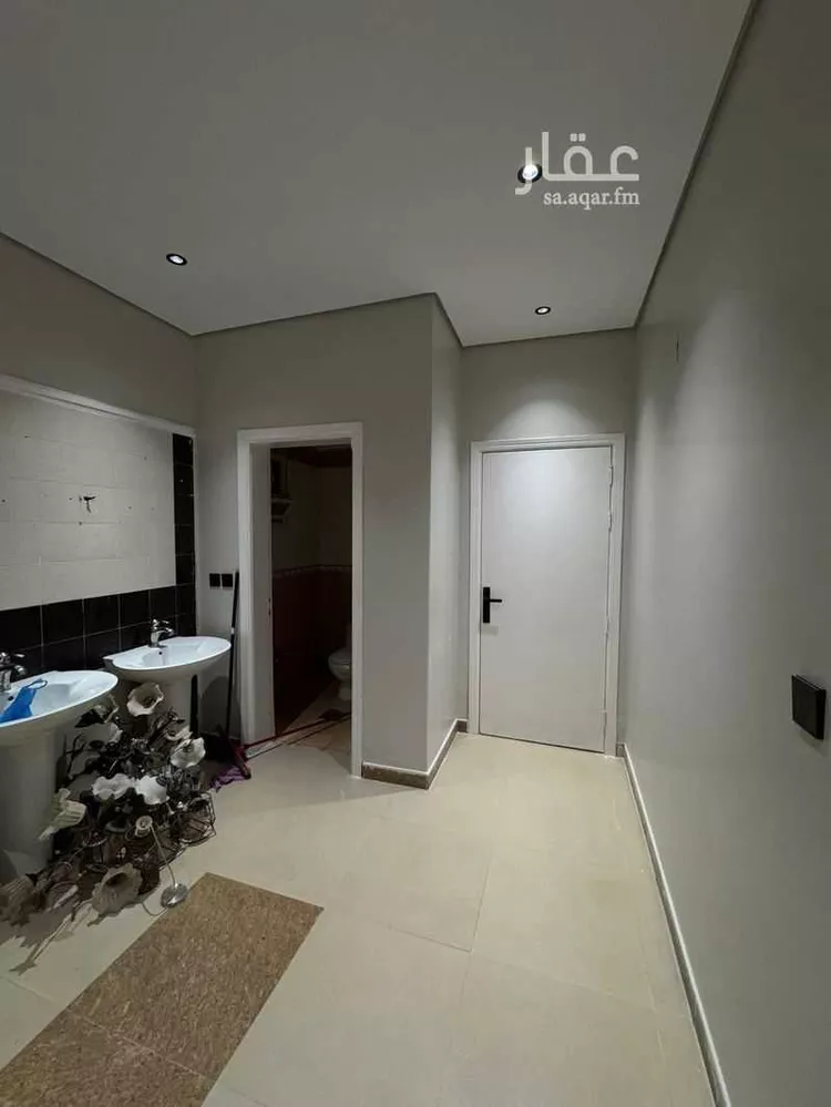 شقة للإيجار في شارع الشيخ عمر بن عبداللطيف بن عبدالرحمن, حي ظهرة البديعة, مدينة الرياض, منطقة الرياض صورة 3