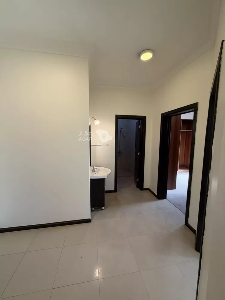 شقة للإيجار في شارع الأمير عبدالعزيز بن عبدالله بن تركى, حي اليرموك, مدينة الرياض, منطقة الرياض 4