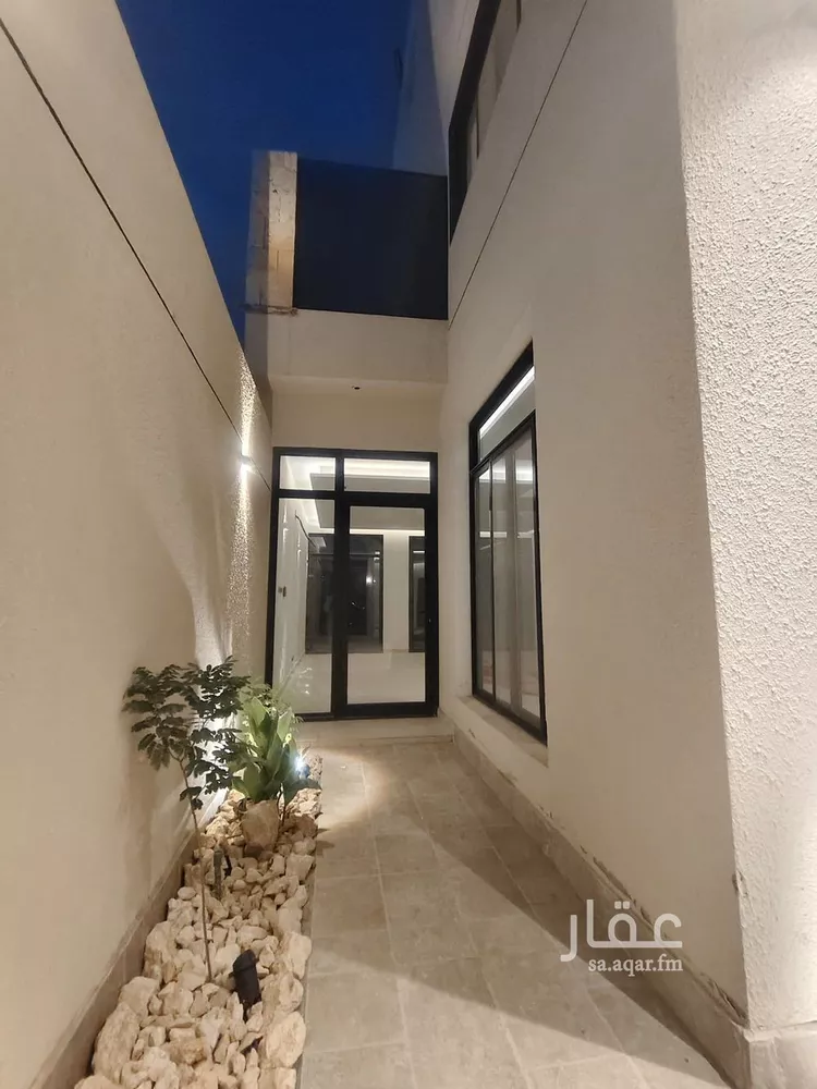 فيلا للإيجار في شارع بقي بن مخلد, حي الصفاء, مدينة الرياض, منطقة الرياض