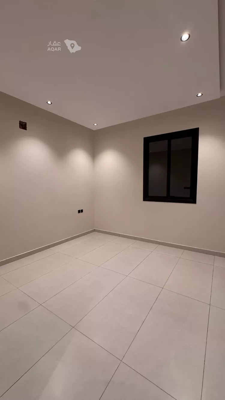 Floor for Sale in Riyadh Al Khaleej 15