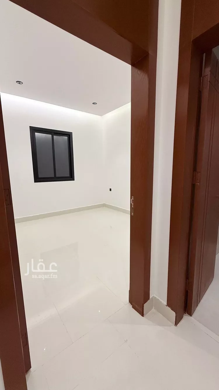 فيلا للبيع في شارع جبل المدار, حي القادسية, مدينة الرياض, منطقة الرياض صورة 3