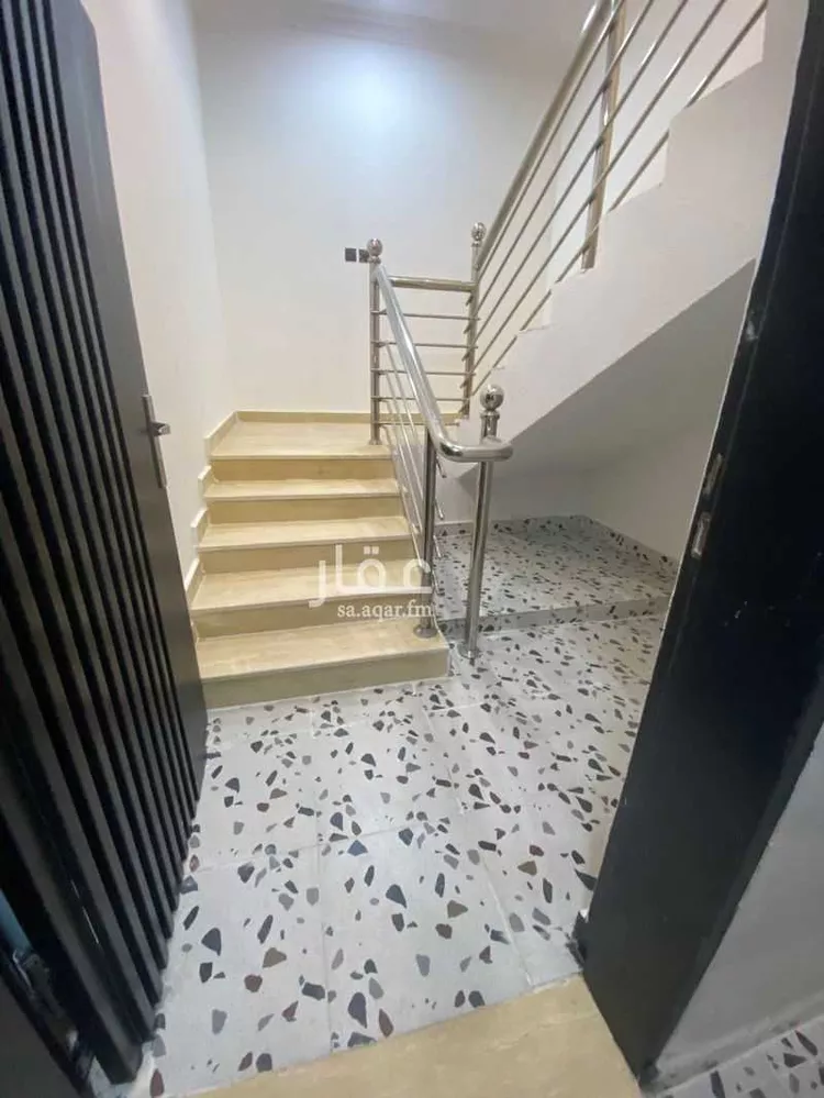 دور للبيع في شارع إبرهيم بن علي العياشي, حي بدر, مدينة الرياض, منطقة الرياض
