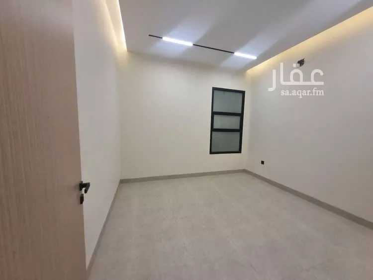 Floor for Sale in Riyadh Ar Rimal 13