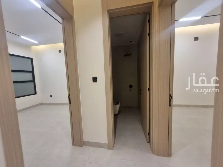 Floor for Sale in Riyadh Ar Rimal 10